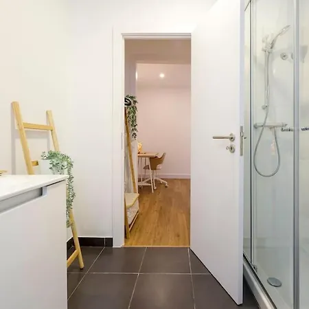 The Location In Downtown Apartament Lizbona