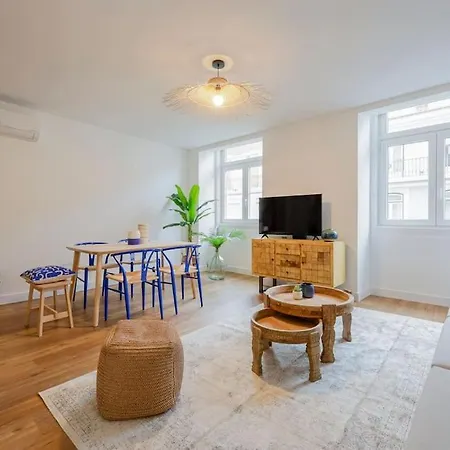 The Location In Downtown Apartament