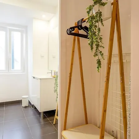 The Location In Downtown Lizbona