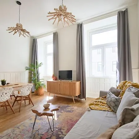 The Location In Downtown Lizbona